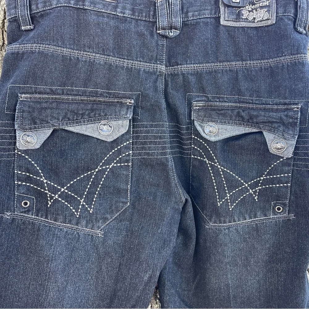 Raider Jean Co. Infringement men’s dark blue wash long baggy shorts, size 38.​ - Picture 7 of 10